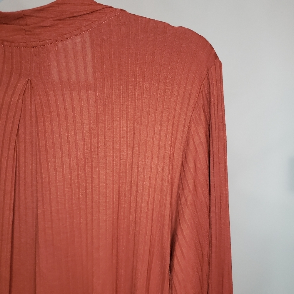 NWT Single Thread Ribbed‎ Wrap-front Top In Fried Brick Size 2X - Picture 5 of 12